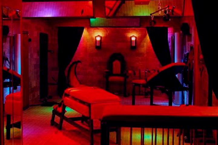 Grace, 27, a red dark-eyed caribbean companion based in Hanusovice. Offering BDSM, Domination, Fetish, Striptease. Available for incall and outcall, overnigh...