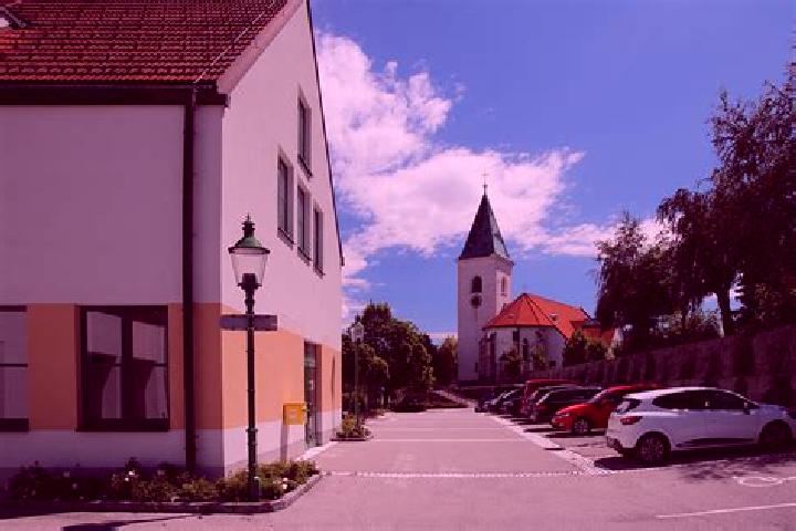 Grace, 27 — Escort in Behamberg, Austria