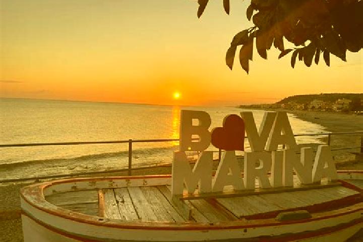 Grace, 27 — Escort in Bova Marina, Italy