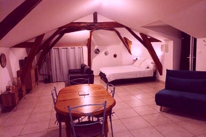 Grace, 27 — Escort in Ceaux-en-Couhe, France