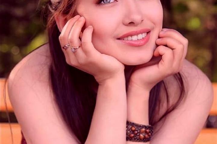 Grace, 28, a auburn blue-eyed asian companion based in Chittanda. Offering Massage, OWO, Prostate Massage, Duos. Available for incall and outcall, day and ev...