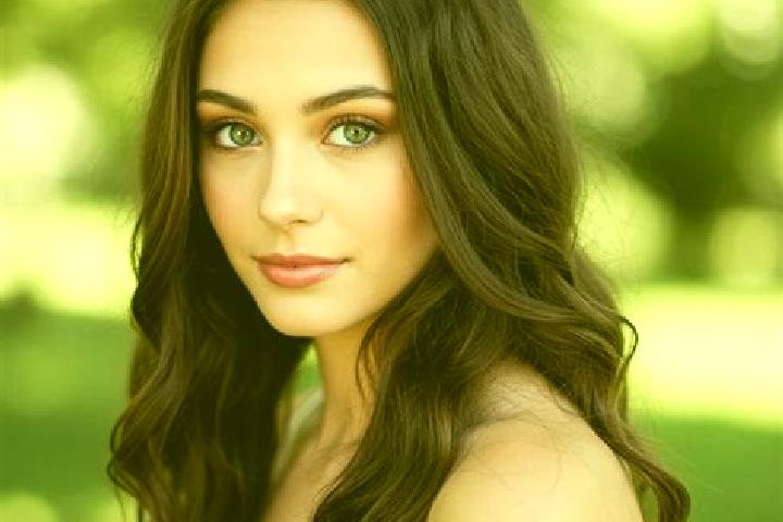 Grace, 28, a brunette hazel-eyed european companion based in Gianyar. Offering Fetish, Girlfriend Experience, Party Girl. Available for incall and outcall, d...