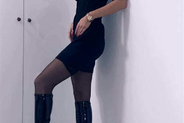 Grace, 28, a dark blonde dark-eyed ebony companion based in Abbeville. Offering Deep French Kissing, Domination, Striptease, Party Girl. Available for incall...