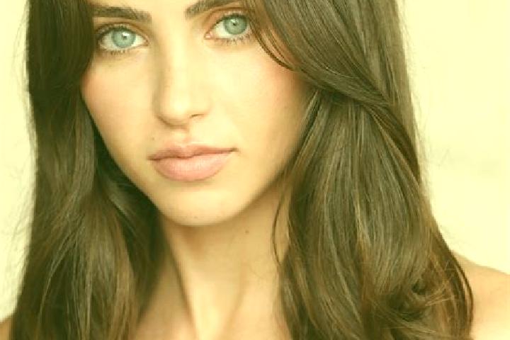 Grace, 28, a red brown-eyed mixed companion based in Gadog. Offering Prostate Massage, 69, Tantra, OWO. Available for incall and outcall, day and evening dates.
