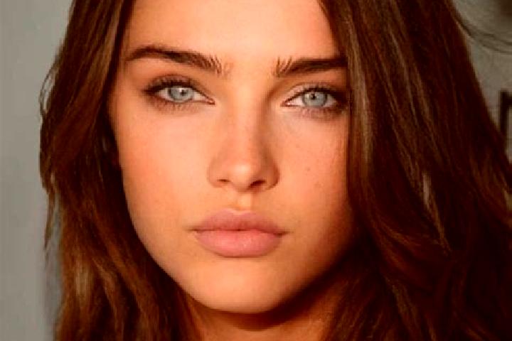 Grace, 28, a red dark-eyed slavic companion based in Alessandria del Carretto. Offering Erotic Massage, Deep French Kissing, Couples, GFE. Available for inca...