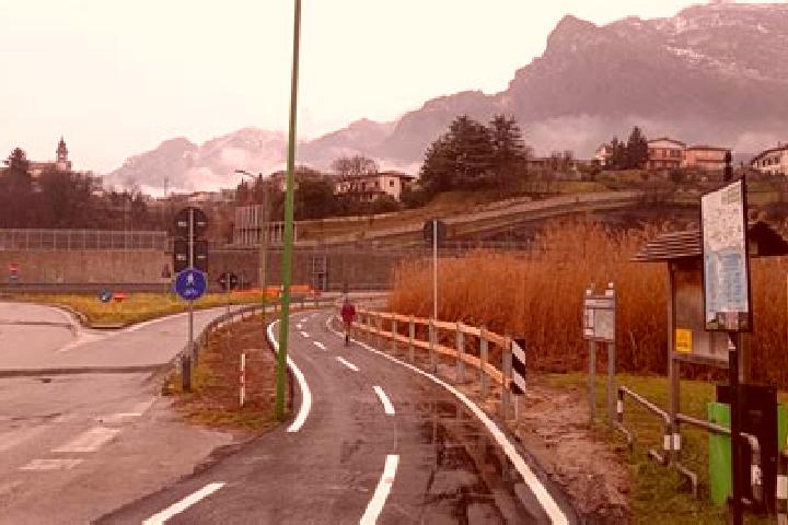 Grace, 28 — Escort in Suello, Italy