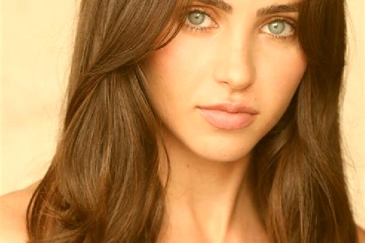 Grace, 29, a auburn brown-eyed latina companion based in Aube-sur-Rile. Offering Overnight, Girlfriend Experience, BDSM, Couples. Available for incall and ou...