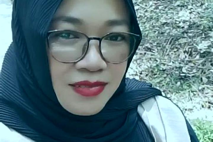 Grace, 29 — Escort in Wringinputih, Indonesia