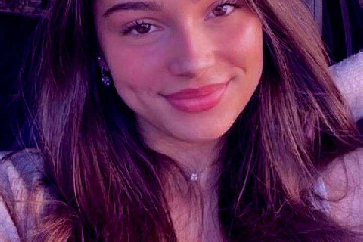 Grace, 30, a brunette hazel-eyed slavic companion based in Canape Capatarida. Offering Couples, OWO, CIM, Overnight. Available for incall and outcall, day an...