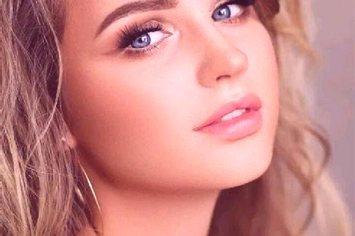Grace, 30, a dark blonde blue-eyed ebony companion based in Herbstein. Offering A-Level, Tantra, Domination, Party Girl. Available for incall and outcall, ov...