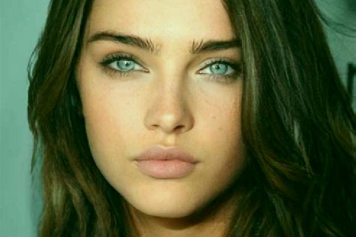 Grace, 30, a red amber-eyed slavic companion based in Ponte Alta do Bom Jesus. Offering Deep French Kissing, Domination, Duos. Available for incall and outca...
