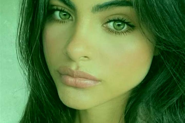 Grace, 30, a red dark-eyed indian companion based in Luftenberg an der Donau. Offering Couples, Domination, A-Level. Available for incall and outcall, day an...