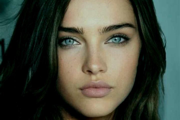 Grace, 31, a brunette blue-eyed mediterranean companion based in Lugu. Offering Domination, Fetish, Striptease. Available for incall and outcall, overnight b...