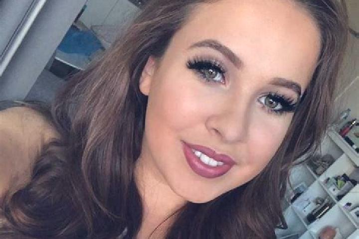 Grace, 31, a dark blonde dark-eyed latina companion based in Tak Fa. Offering Massage, Travel Companion, A-Level. Available for incall and outcall, overnight...