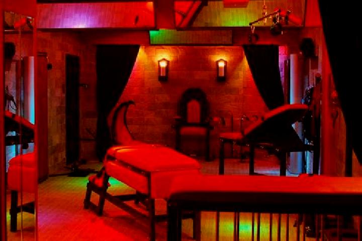 Grace, 31, a red grey-eyed caribbean companion based in Ziracco. Offering A-Level, BDSM, Girlfriend Experience, Fetish. Available for incall and outcall, ove...