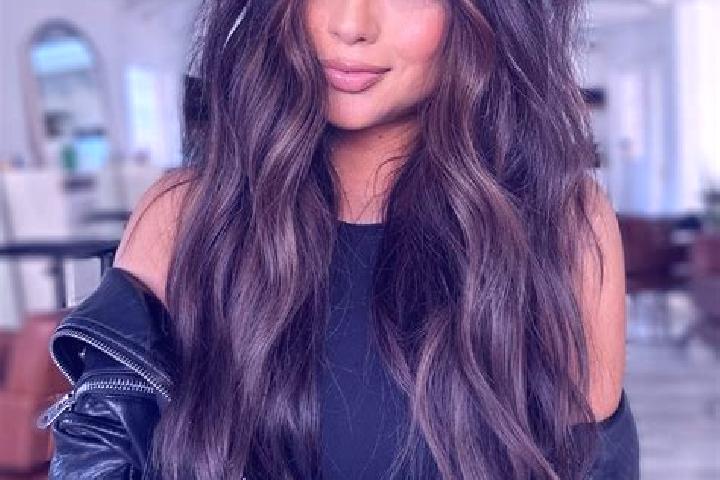 Grace, 32, a brunette dark-eyed ebony companion based in Sukha. Offering Massage, Erotic Massage, Roleplay, Tantra, Striptease. Available for incall and outc...