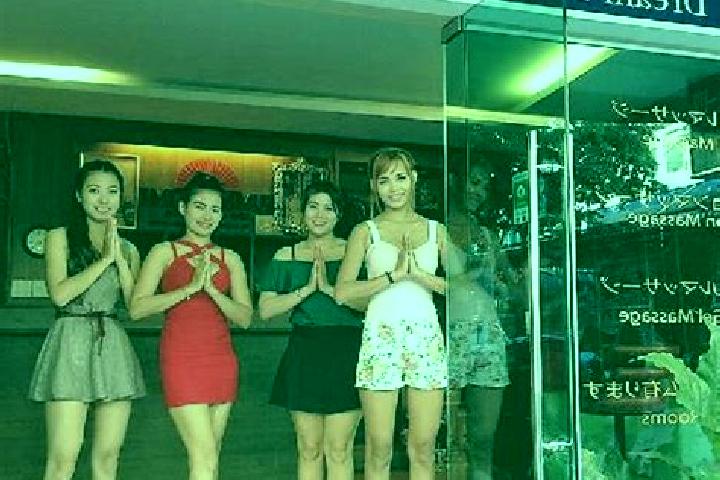Grace, 32, a red brown-eyed mixed companion based in Margheni. Offering OWO, Prostate Massage, A-Level, Massage. Available for incall and outcall, day and ev...