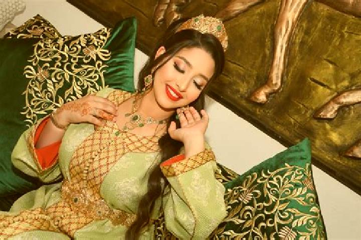 Grace, 32 — Escort in Bani Bakr, Yemen