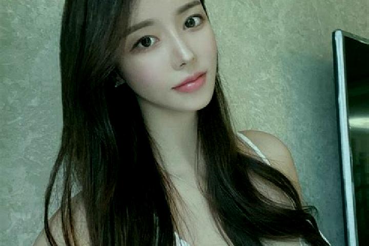 Grace, 32 — Escort in Maquanzhen, China