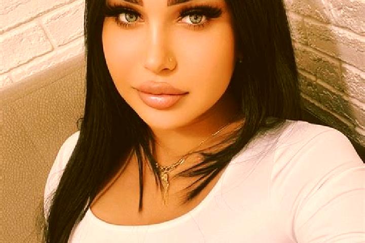 Grace, 32 — Escort in Neffes, France