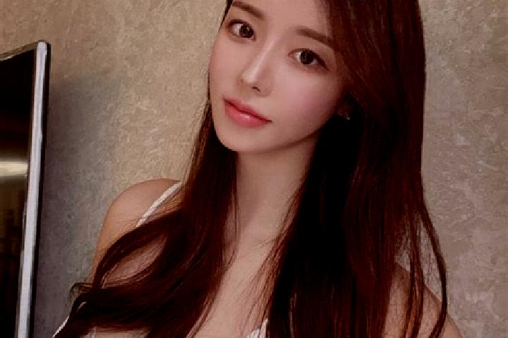 Grace, 32 — Escort in Songjiao, China