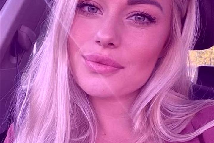 Grace, 33, a blonde hazel-eyed caucasian companion based in Pinebluff. Offering Striptease, Party Girl, A-Level, Deep French Kissing, OWO. Available for inca...
