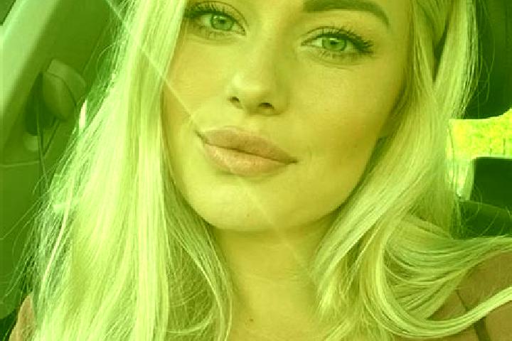 Grace, 33, a blonde hazel-eyed mixed companion based in Livar-e Bala. Offering Dinner Date, Domination, Massage. Available for incall and outcall, day and ev...