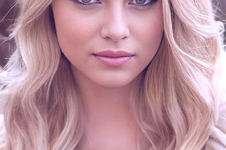 Grace, 33, a dark blonde green-eyed caucasian companion based in Sainte-Hermine. Offering Deep French Kissing, A-Level, Travel Companion, 69. Available for i...