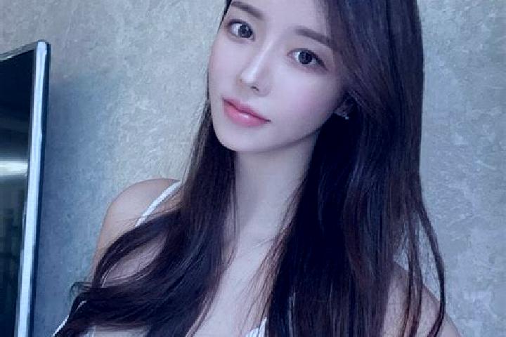 Grace, 33 — Escort in Dehenglong, China