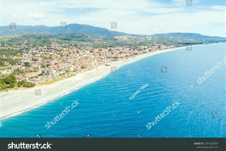 Grace, 33 — Escort in Marina di Gioiosa Ionica, Italy