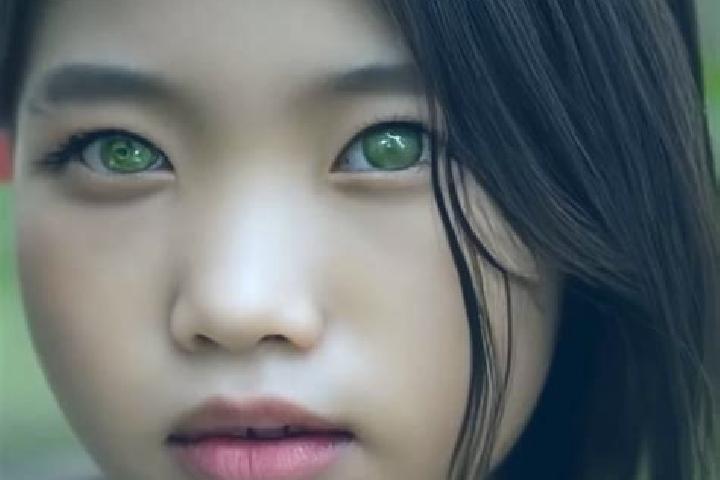Grace, 34, a black green-eyed asian companion based in Alfedena. Offering Dinner Date, Fetish, Tantra. Available for incall and outcall, day and evening dates.