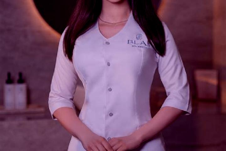 Grace, 34, a black grey-eyed european companion based in Saint-Georges. Offering Tantra, Erotic Massage, BDSM, 69. Available for incall and outcall, overnigh...