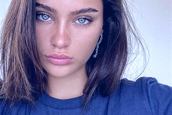 Grace, 34, a brunette brown-eyed slavic companion based in Czyze. Offering Dinner Date, Striptease, Duos. Available for incall and outcall, day and evening d...