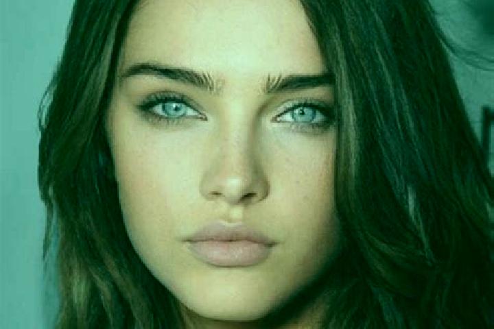 Grace, 34, a brunette green-eyed caribbean companion based in Ronan. Offering Travel Companion, Fetish, Domination, Massage, Dinner Date. Available for incal...