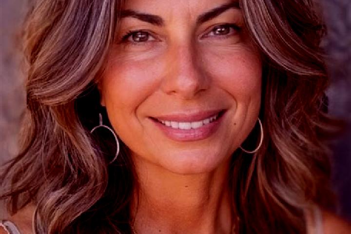 Grace, 34, a brunette grey-eyed indian companion based in Kai. Offering GFE, Tantra, Prostate Massage, Travel Companion, CIM. Available for incall and outcal...