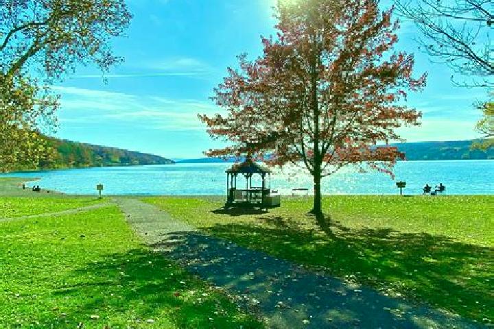 Grace, 34 — Escort in Keuka Park, United States