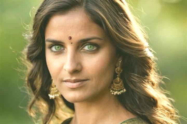 Grace, 35, a brunette green-eyed indian companion based in Zokoguhe-Dideguhe. Offering Girlfriend Experience, Tantra, Dinner Date, CIM, Overnight. Available ...
