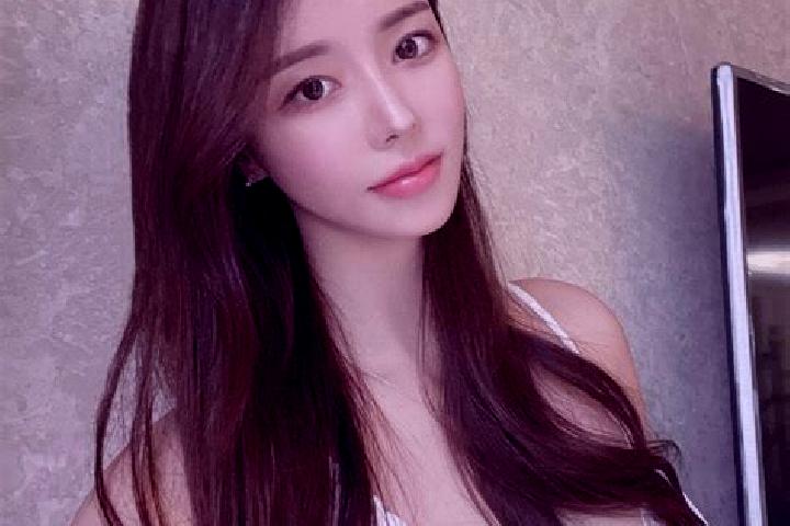 Grace, 35 — Escort in Budayuan, China