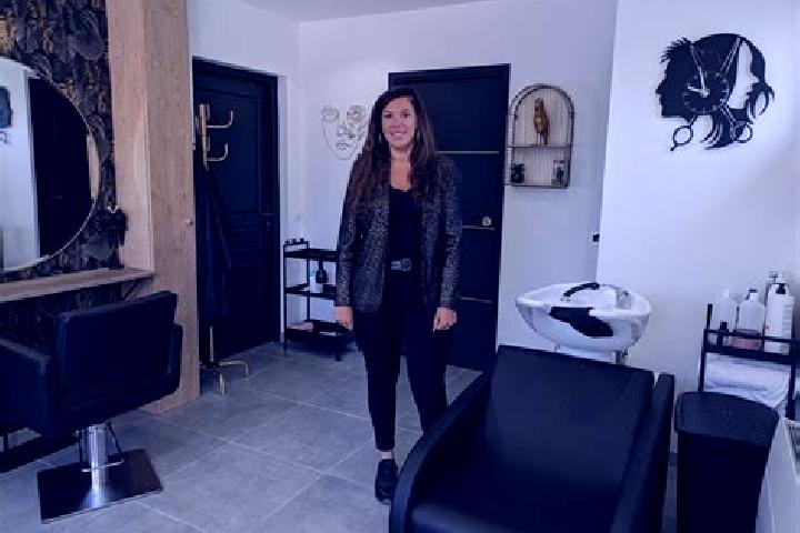 Grace, 35 — Escort in Crosville-la-Vieille, France