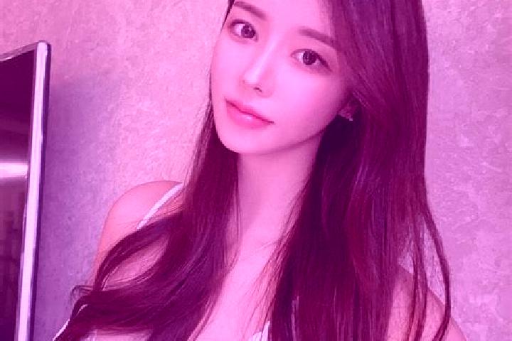 Grace, 35 — Escort in Xushangqiao, China