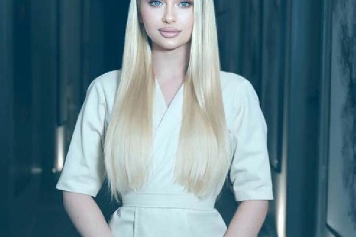 Grace, 36, a auburn amber-eyed european companion based in Kalbach. Offering Striptease, Tantra, Erotic Massage, BDSM, Dinner Date. Available for incall and ...