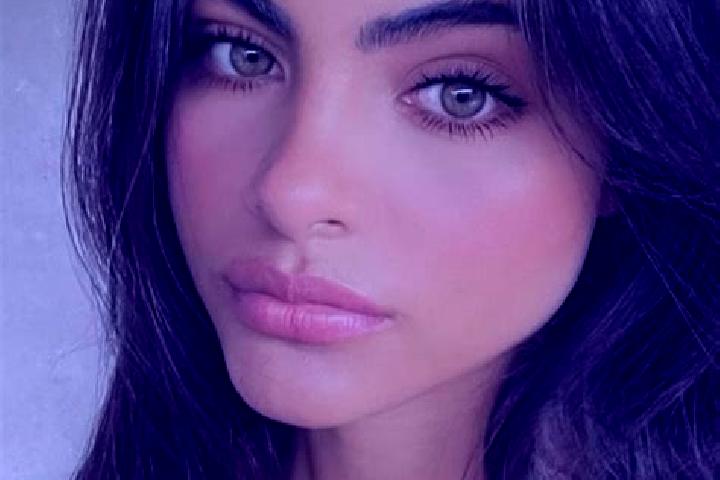 Grace, 36, a black hazel-eyed slavic companion based in Mingjing. Offering Massage, BDSM, Travel Companion, Duos. Available for incall and outcall, overnight...