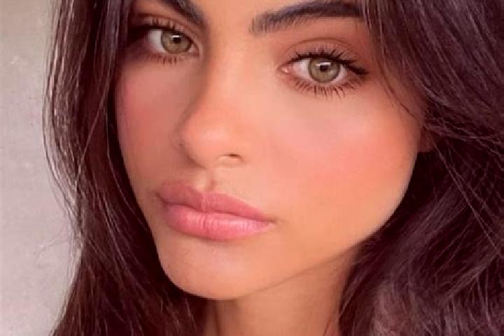 Grace, 36, a brunette brown-eyed middle eastern companion based in Kosuge. Offering OWO, Deep French Kissing, Party Girl. Available for incall and outcall, o...