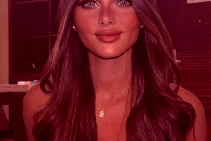 Grace, 37, a brunette dark-eyed caucasian companion based in Eranapuram. Offering OWO, GFE, Striptease, Massage, Dinner Date. Available for incall and outcal...
