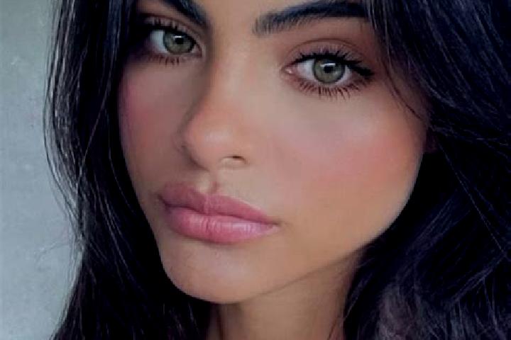 Grace, 37, a chestnut green-eyed indian companion based in Port Monmouth. Offering CIM, Fetish, Dinner Date. Available for incall and outcall, overnight book...