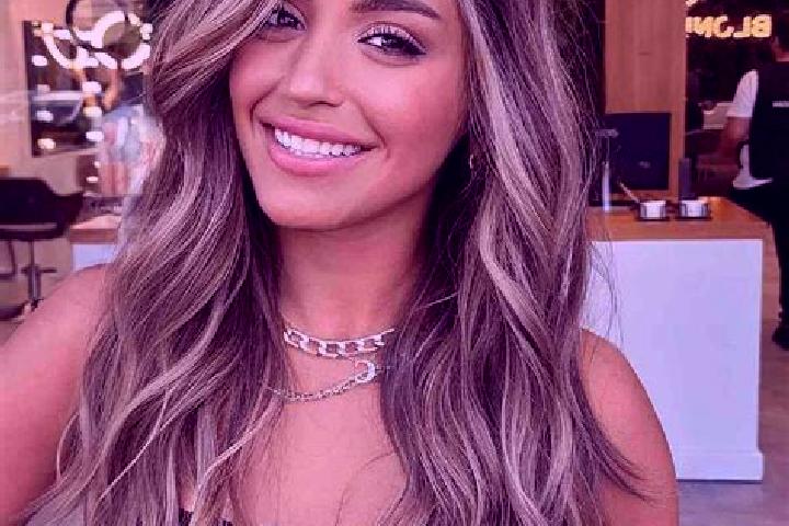 Grace, 37, a dark blonde brown-eyed mediterranean companion based in Mithapur. Offering Couples, Party Girl, Erotic Massage. Available for incall and outcall...