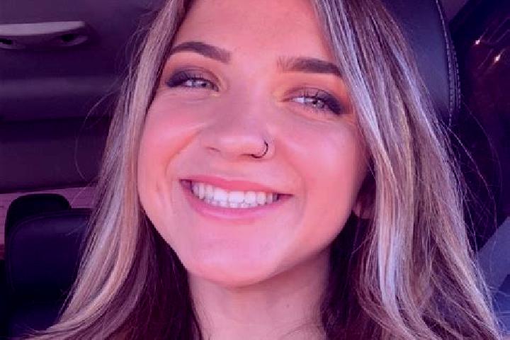 Grace, 37 — Escort in Shafter, United States