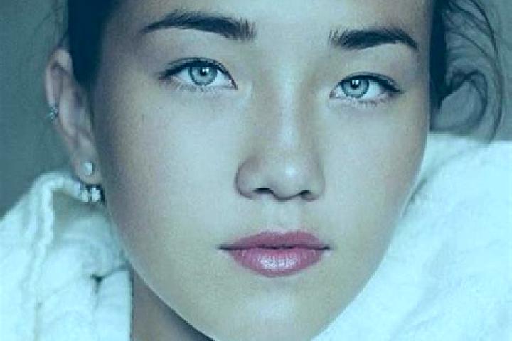 Grace, 38, a black grey-eyed caucasian companion based in Doix. Offering A-Level, Duos, CIM, GFE. Available for incall and outcall, day and evening dates.