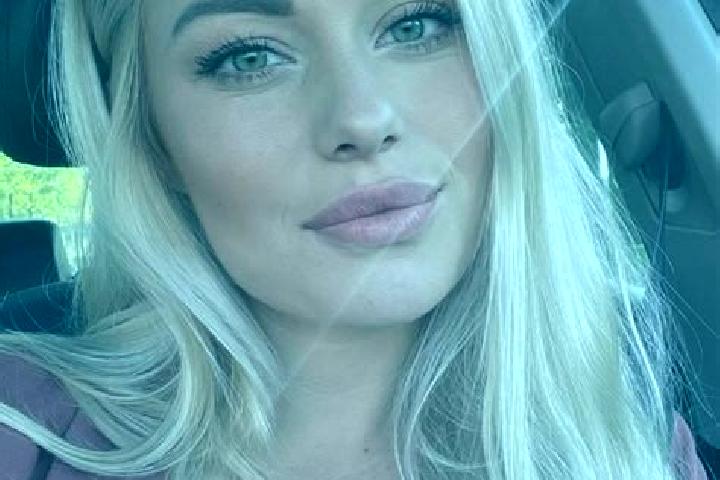 Grace, 38, a blonde hazel-eyed caribbean companion based in La Parada. Offering Overnight, Party Girl, BDSM, CIM. Available for incall and outcall, overnight...