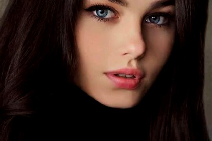 Grace, 38, a brunette blue-eyed caucasian companion based in Wingatui. Offering Fetish, Striptease. Available for incall and outcall, day and evening dates.
